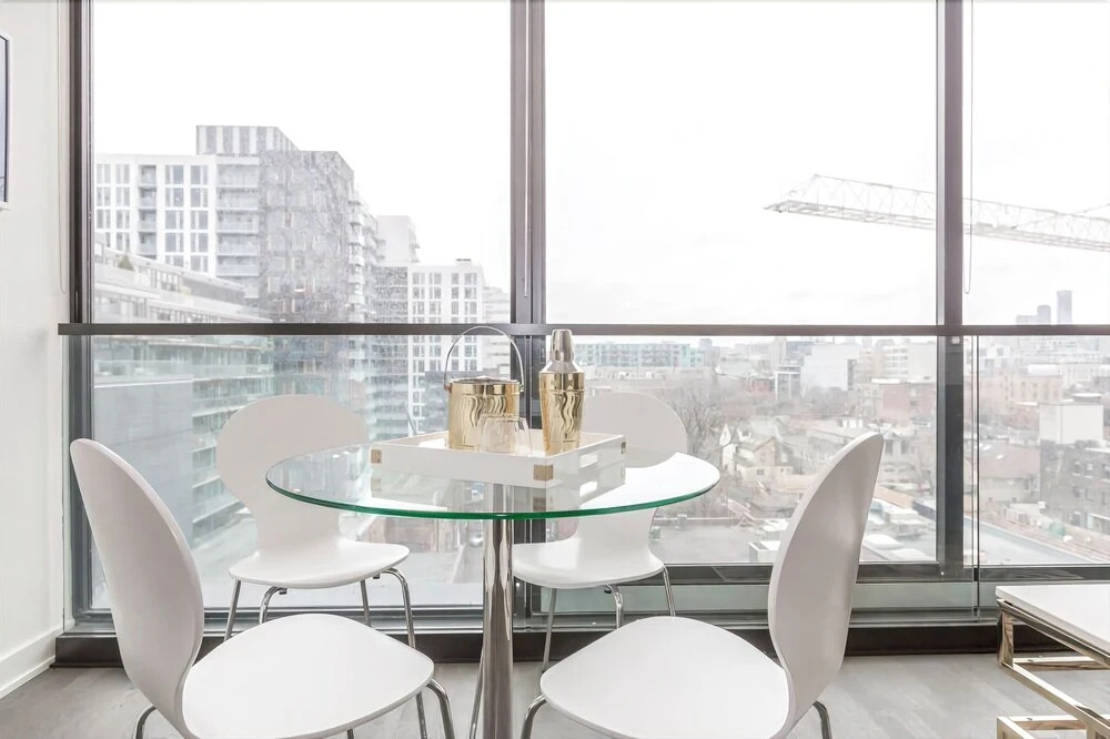 Luxury 1BR in the Heart of King West