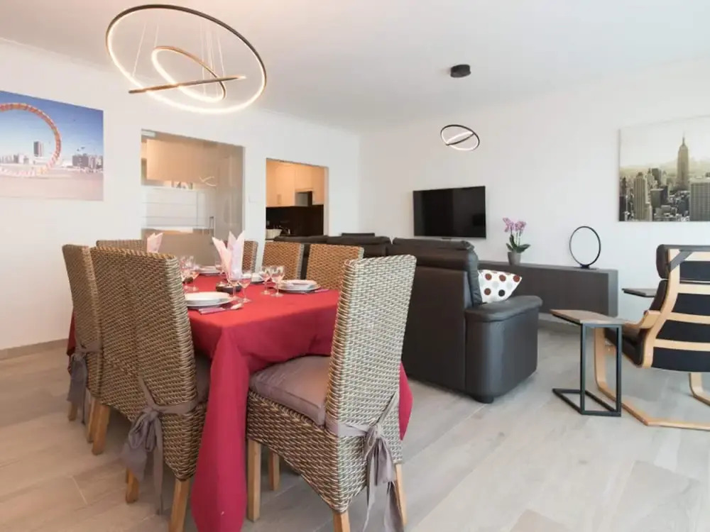 Phenomenal Sea View Apartment In Ostend(No Front Desk Contact The 5 Days In Advance)