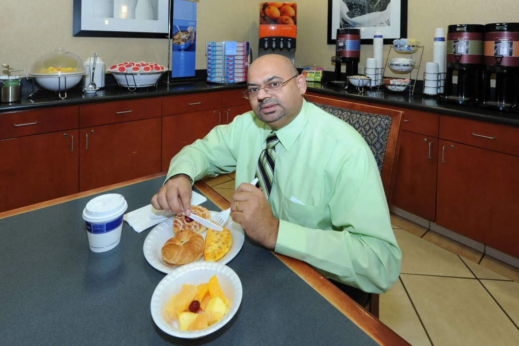 Hampton Inn & Suites-Atlanta Airport North-I-85