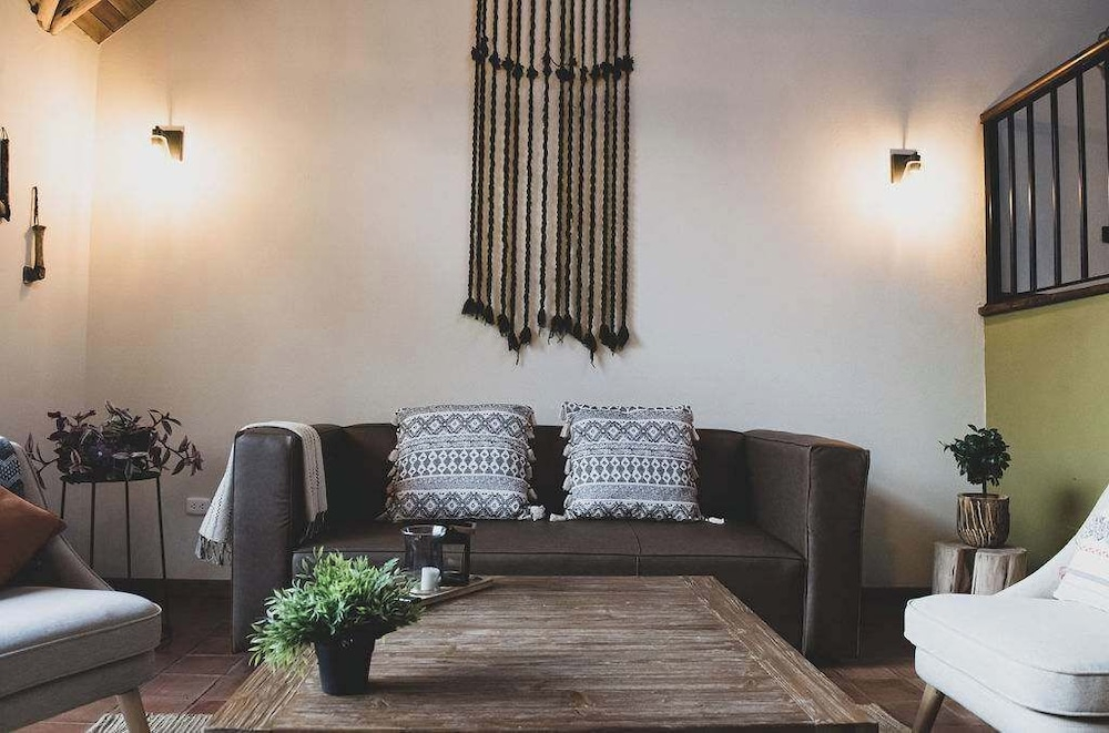 w Peaceful 2BR Riverside Villa in Sacred Valley