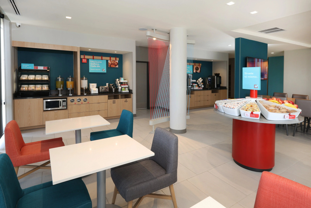 avid hotel Guadalajara Aeropuerto Norte by IHG