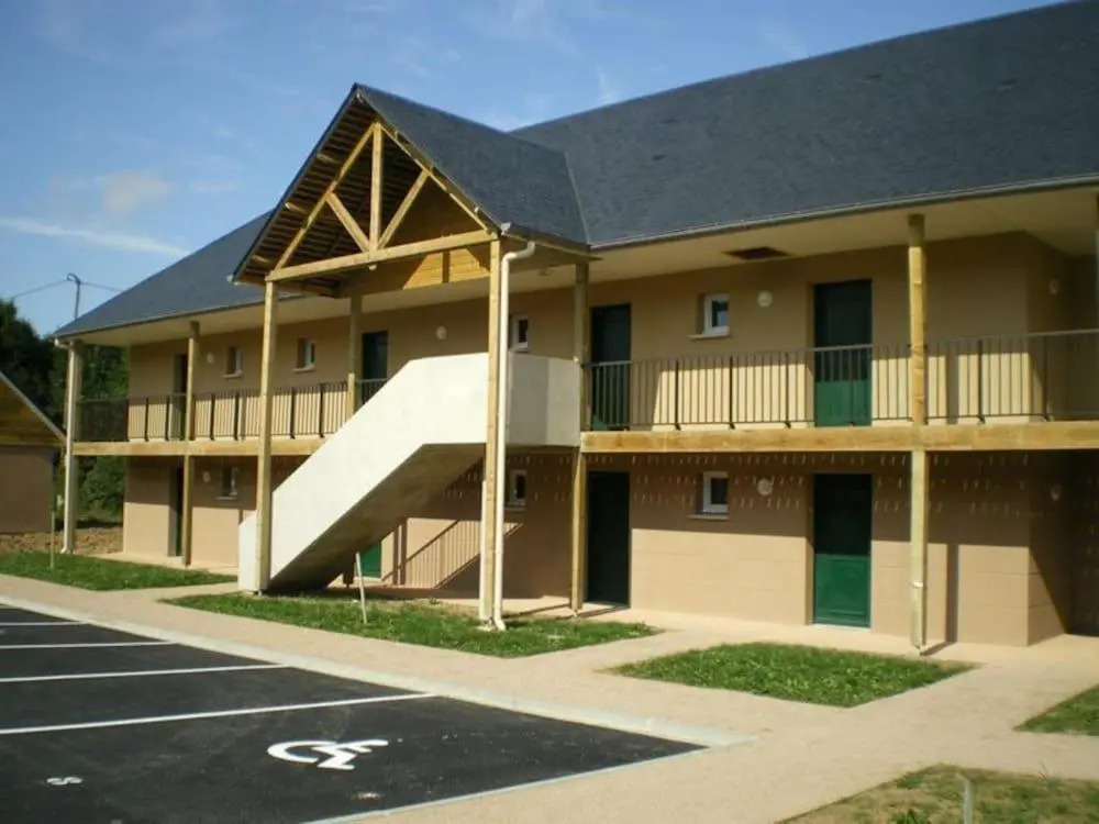 Entre le Pont 9 et lEveque , Les Hauts de Honfleur, Piscine, WIFI et Parking gratuits