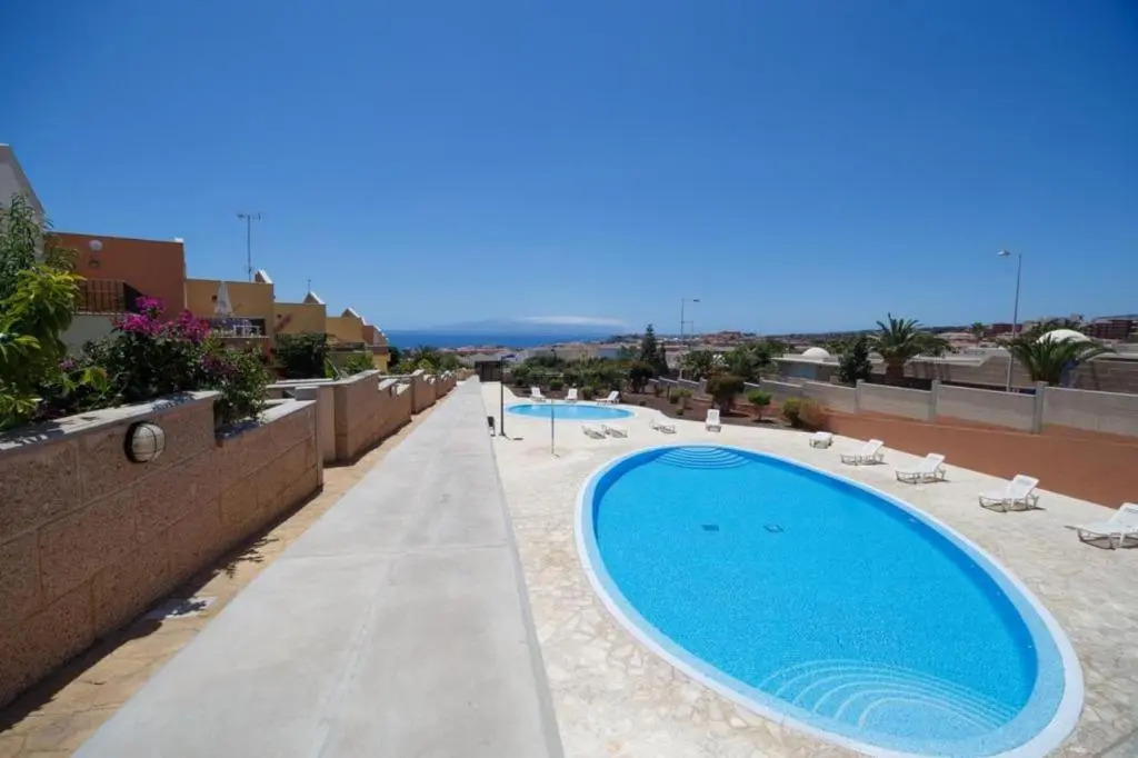 Modern 4 bedroom villa in Costa Adeje