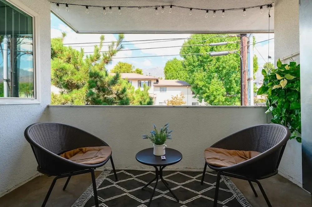 Chic Modern Stay w Patio Near LA Best Sights6