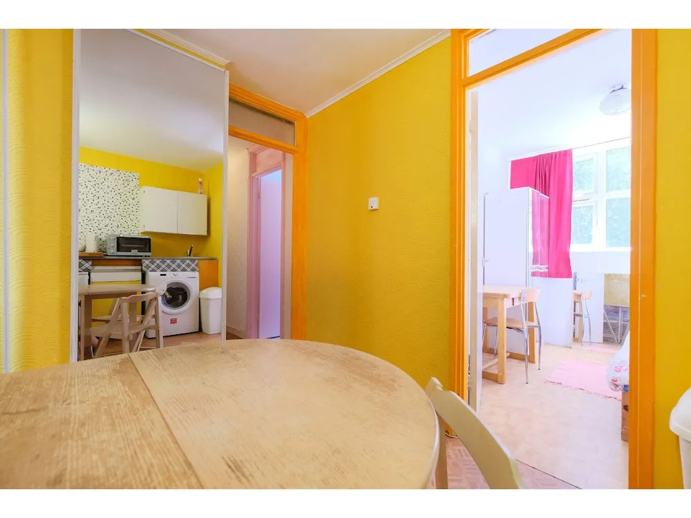A Cosy two Bedroom Apartment, Sleeps 3