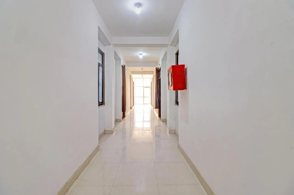 OYO 64683 Shri Yamuna Palace