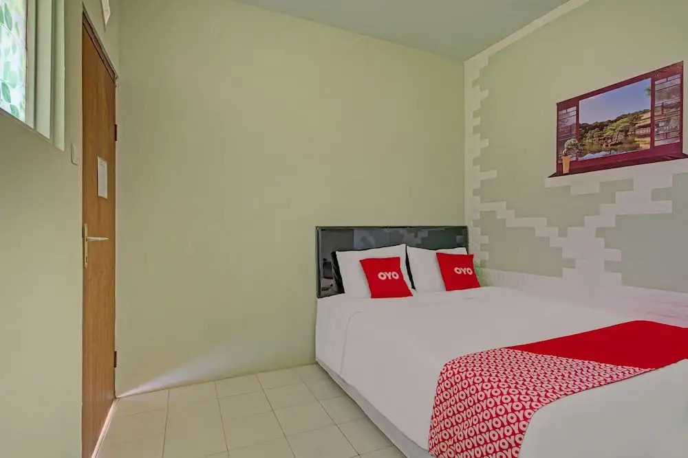 Hotel O Villa Inn App Trawas Bintaro Syariah