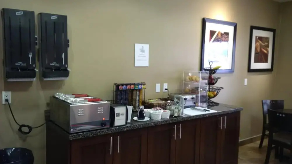 Sigma Inn & Suites Hudsons Hope