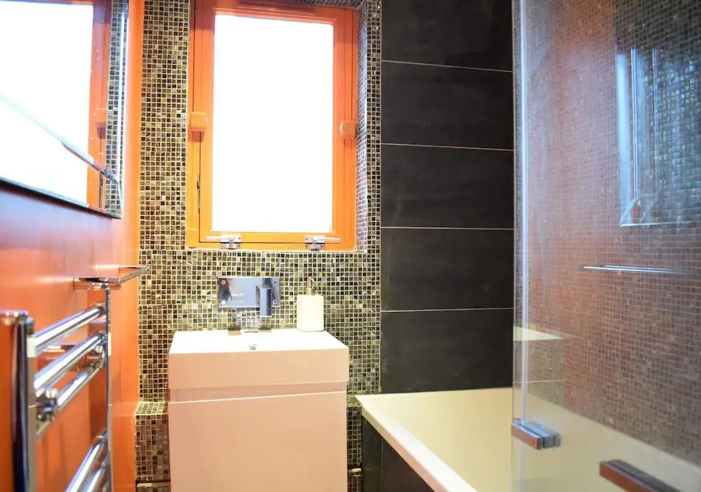 Artistically Decorated 1 Bedroom Flat in Limehouse