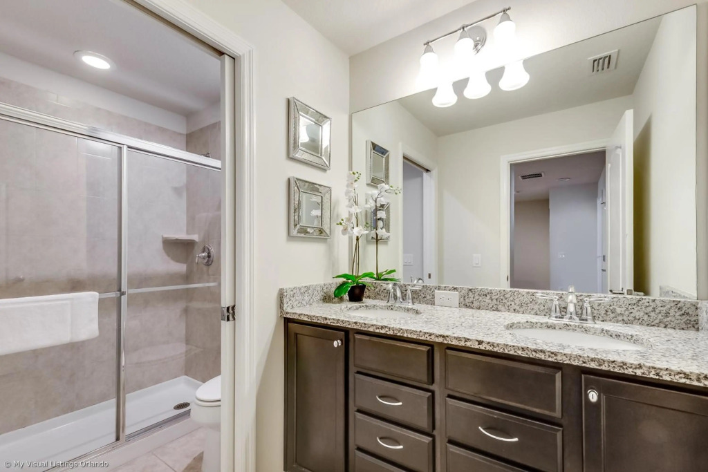 Resort Townhome wPRIVATE Pool & BBQ, near Disney