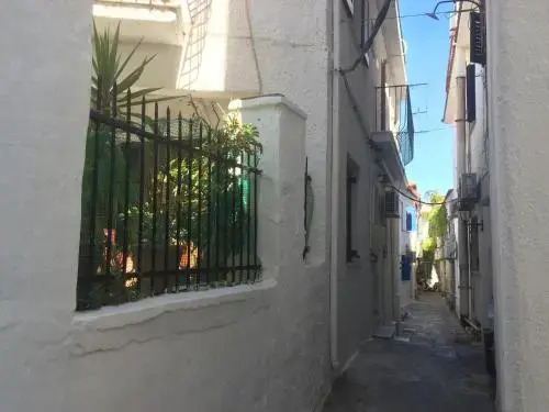 House Vogiatzi