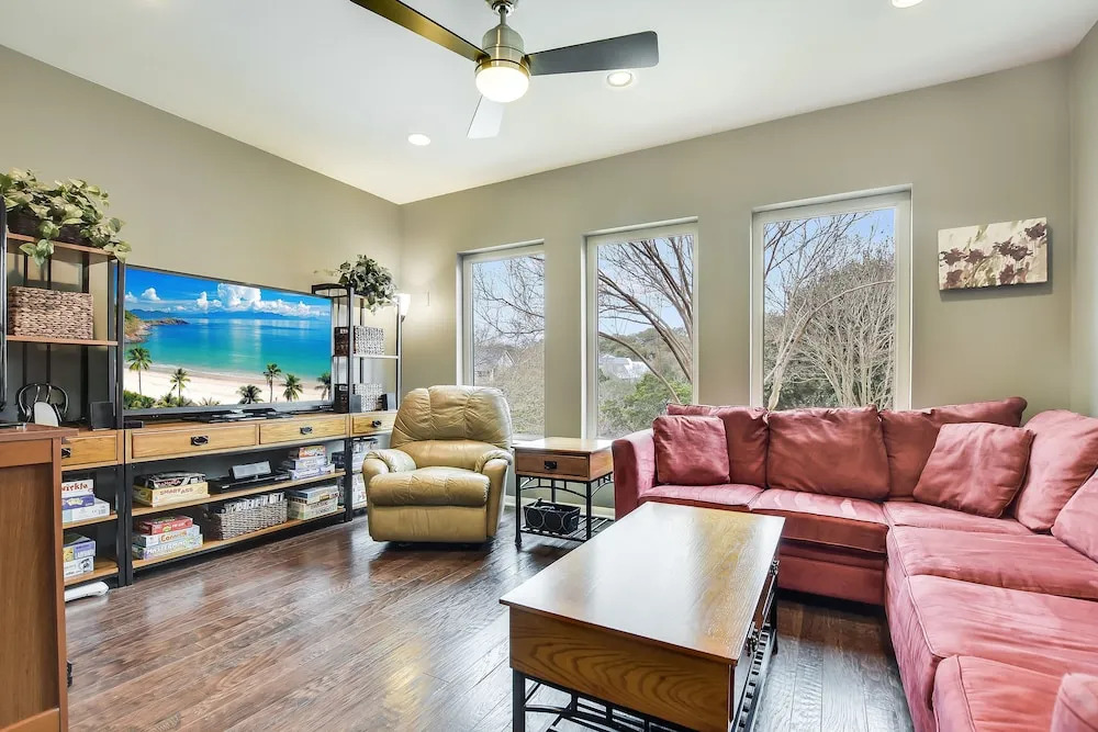 The Arrive Authentic Tudor - 4 Br Home