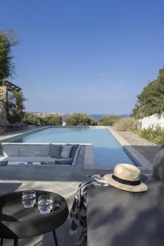 Villa Alkyoni · Beautiful 8-person Family Villa with Great Views