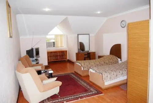 Is Hotel