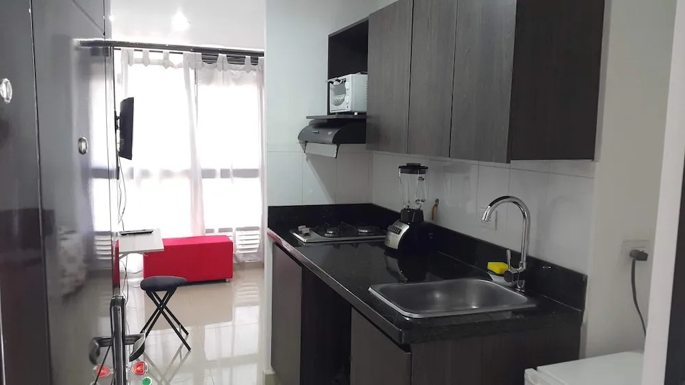 Belen Apartaloft Near Molinos Shopping Center and to the Metro Plus Metro Statio