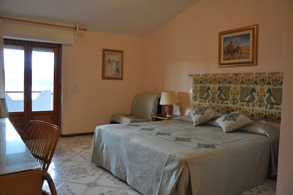 Hotel LOasi