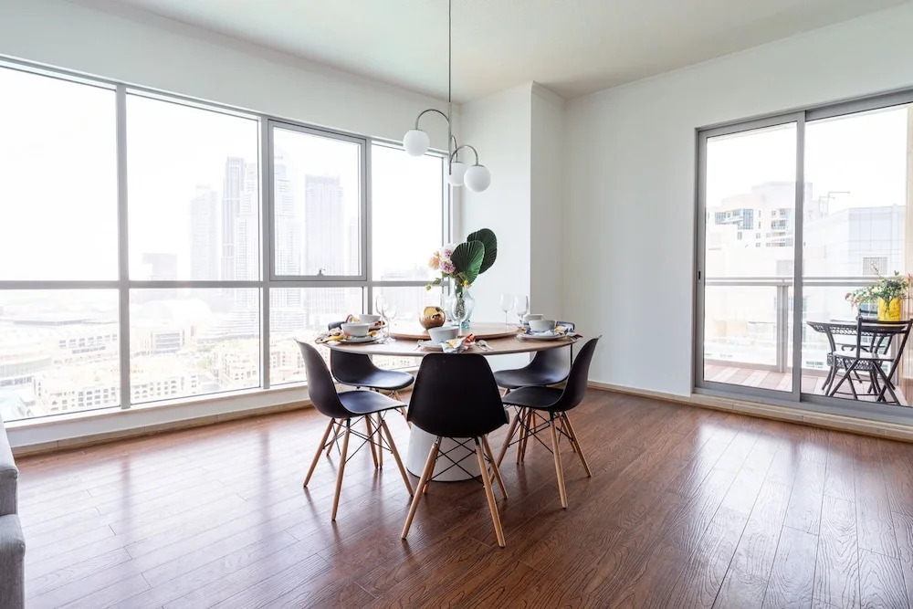 Stellar 2BR Apartment With Dazzling Views Of The Burj Khalifa