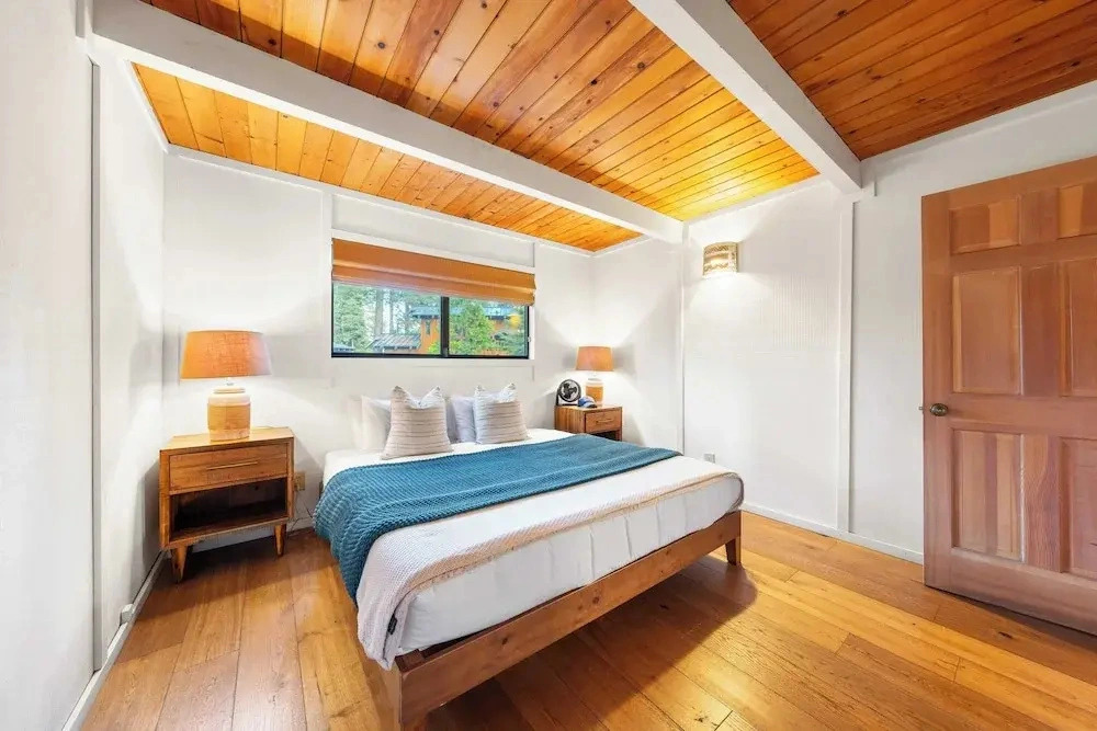 Classic A-frame Cabin w/ Hot Tub + Deck & Easy Access Near Ski + Lake Summit Haven by Avantstay