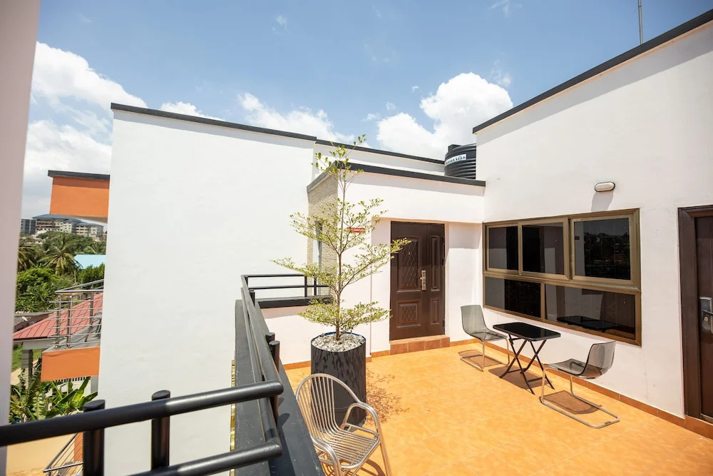1 Bed Furnished Apartment - Wifi, Aircon, Security