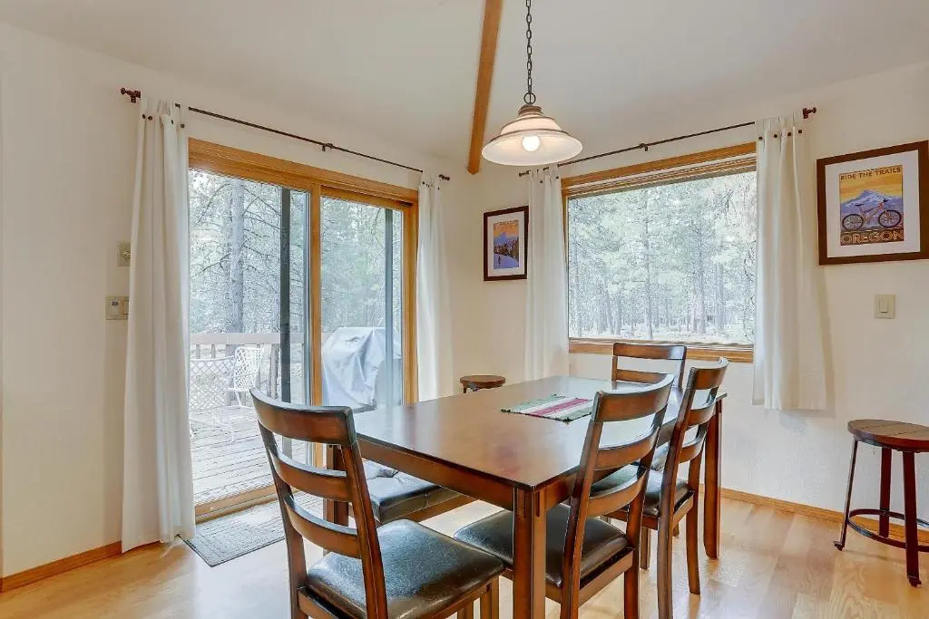 7 Cedar-Forest Views-3BR/2BA