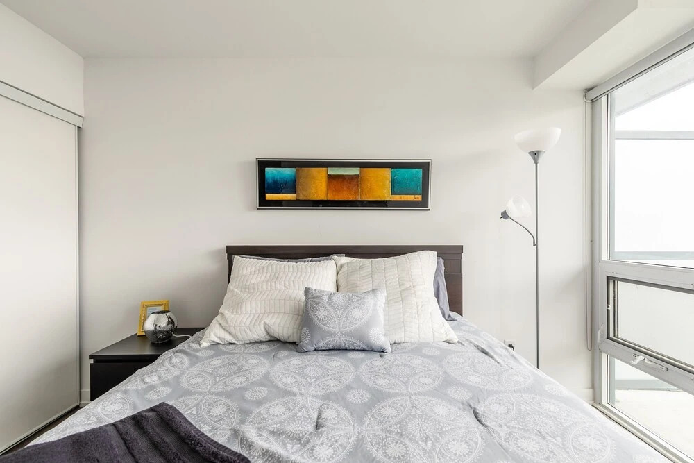 Stylish 1BR Condo Trendy King East