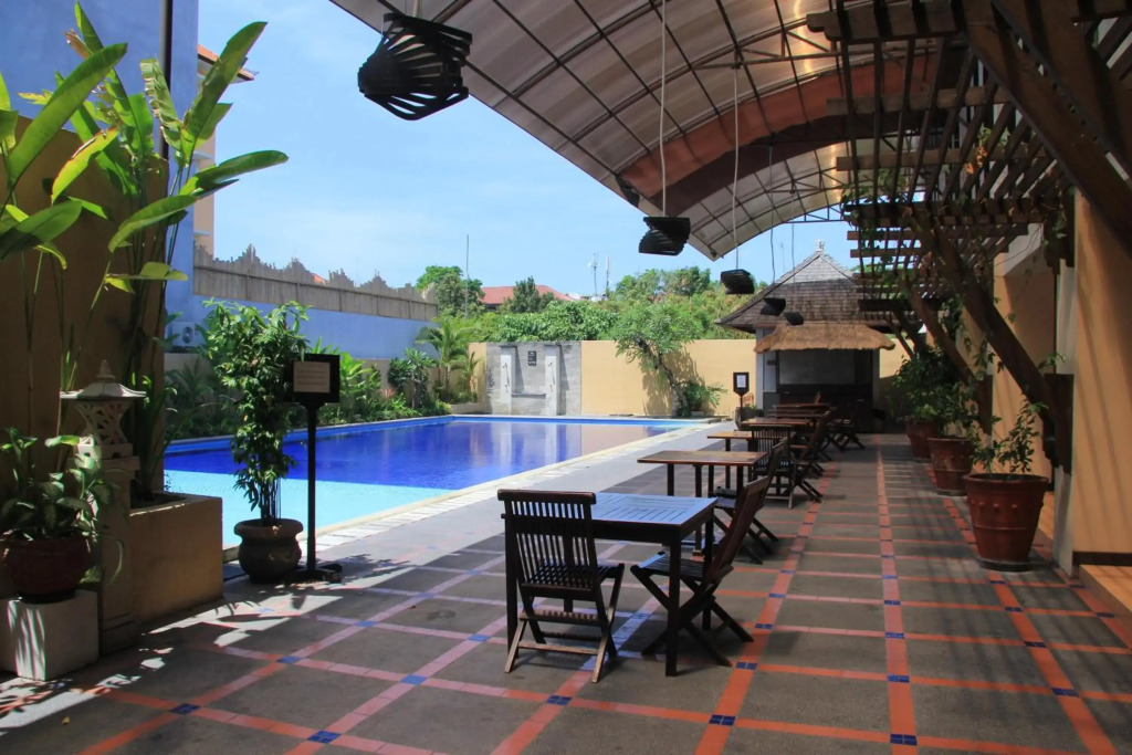 Grand Santhi Hotel