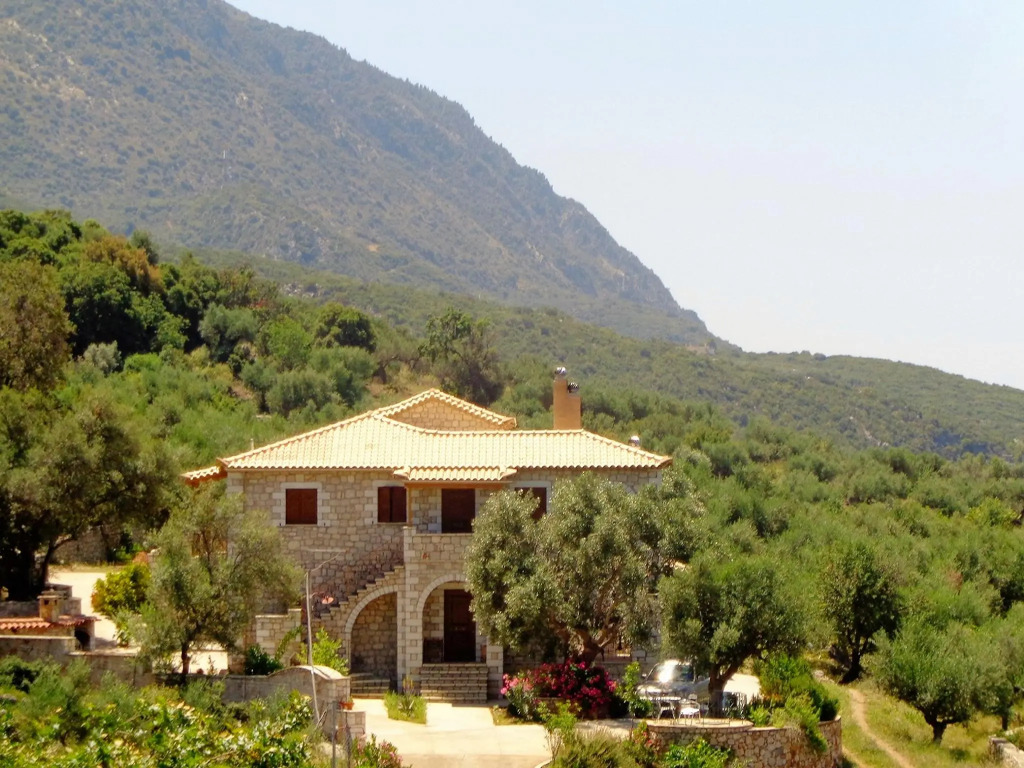 Menina Farm Kalamata Countryside