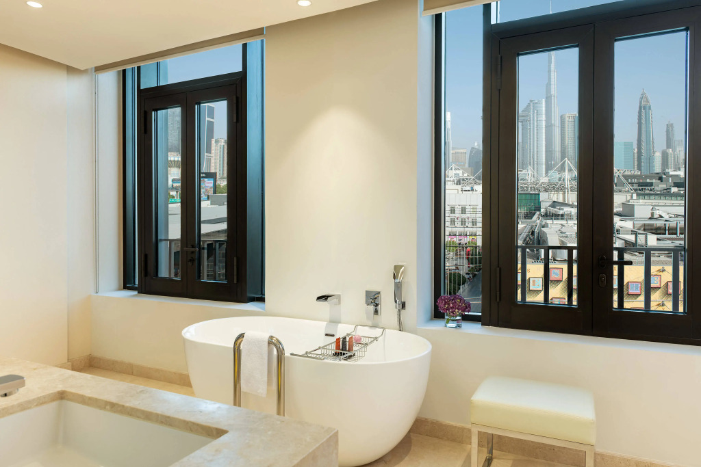 La Ville Hotel & Suites CITY WALK Dubai, Autograph Collection
