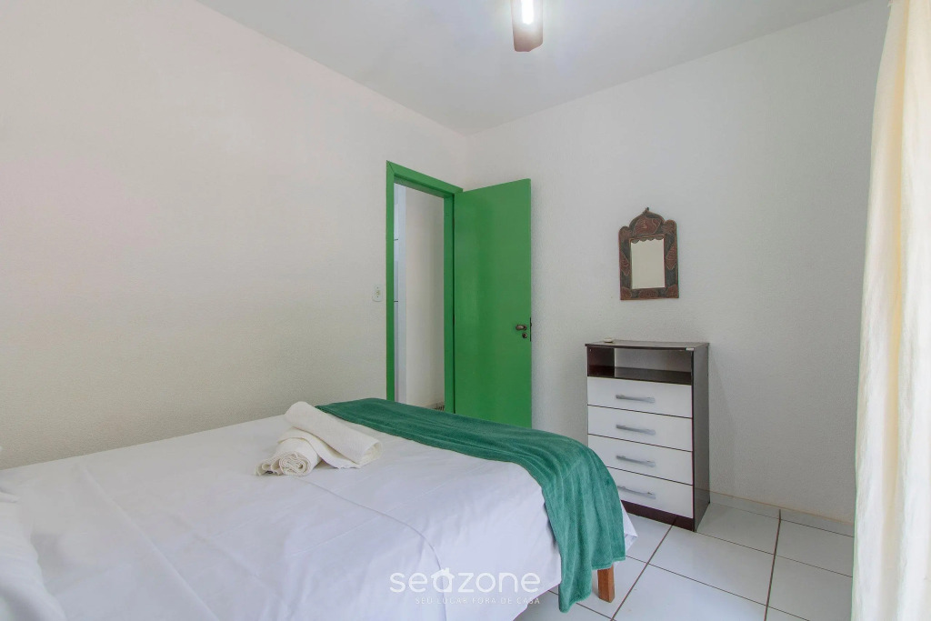 Apto Com Piscina Prox Da Praia De Araçaípe Adm0104