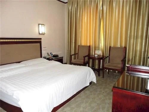 Junjia Bayisi Hotel