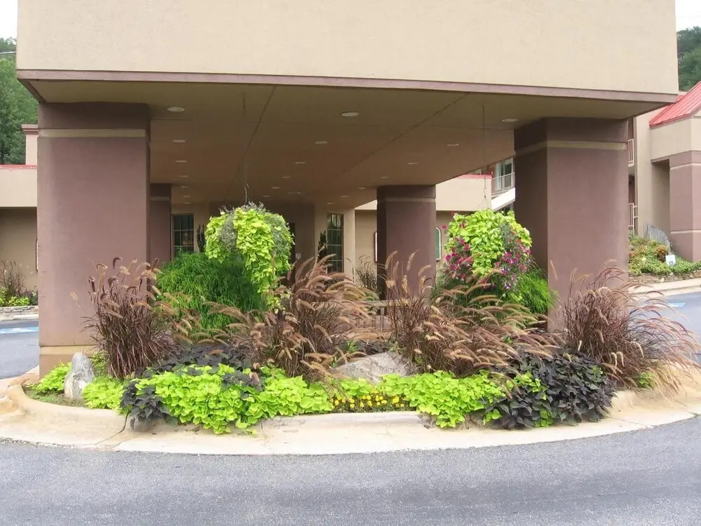 Chestnut Tree Inn - Cherokee