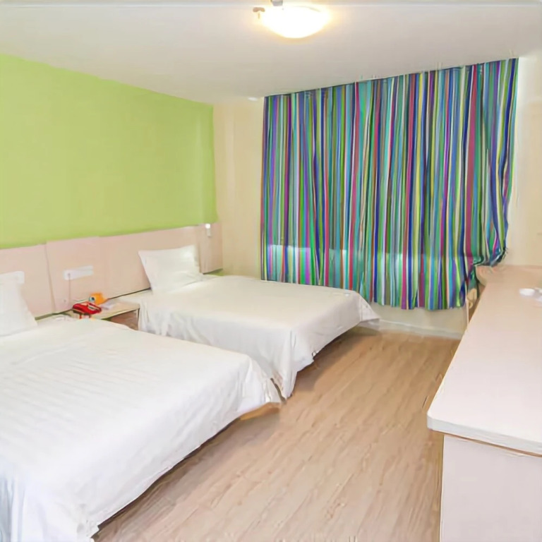 7 Days Inn