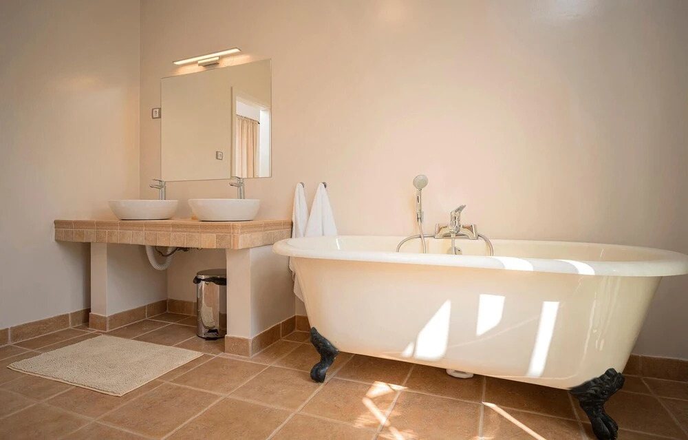 Stunning Home in Stari Grad With Outdoor Swimming Pool, Wifi and 4 Bedrooms