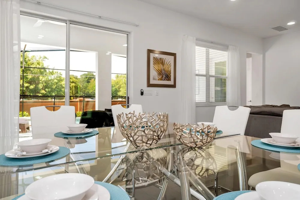 Stunning Bright Family Home Sleeps 25 Bl102