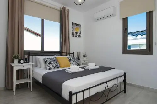 Holiday home 4 bedrooms 3 bathrooms - Paralimni