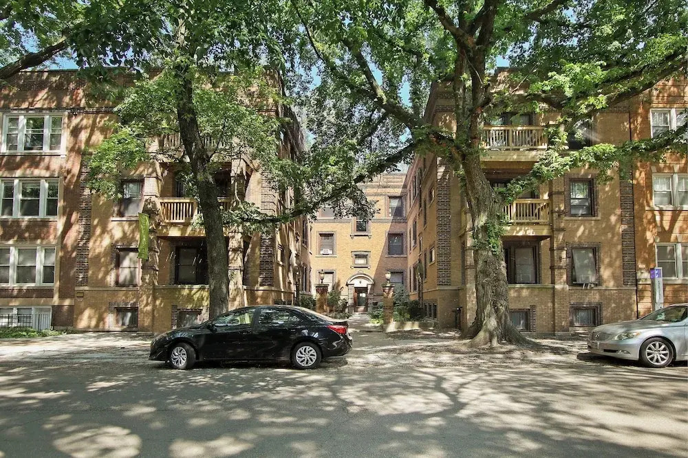 Bright 1BR - Woodlawn 1E