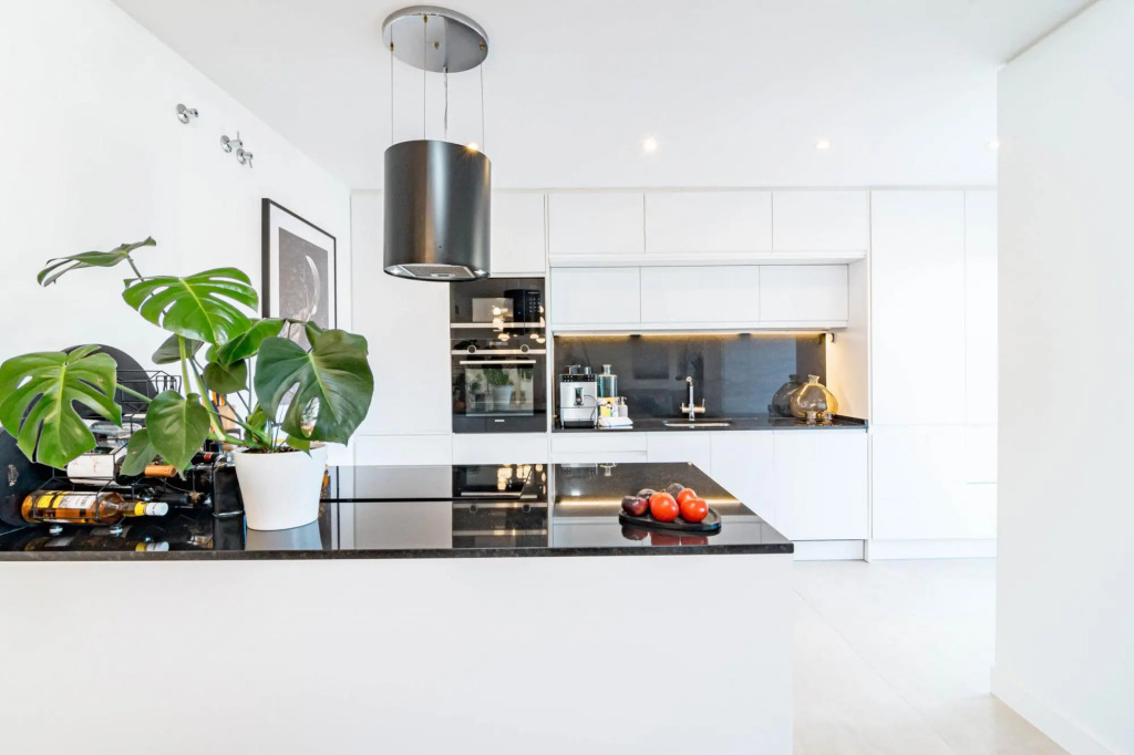 LAL- Fantastic family penthouse close to beaches