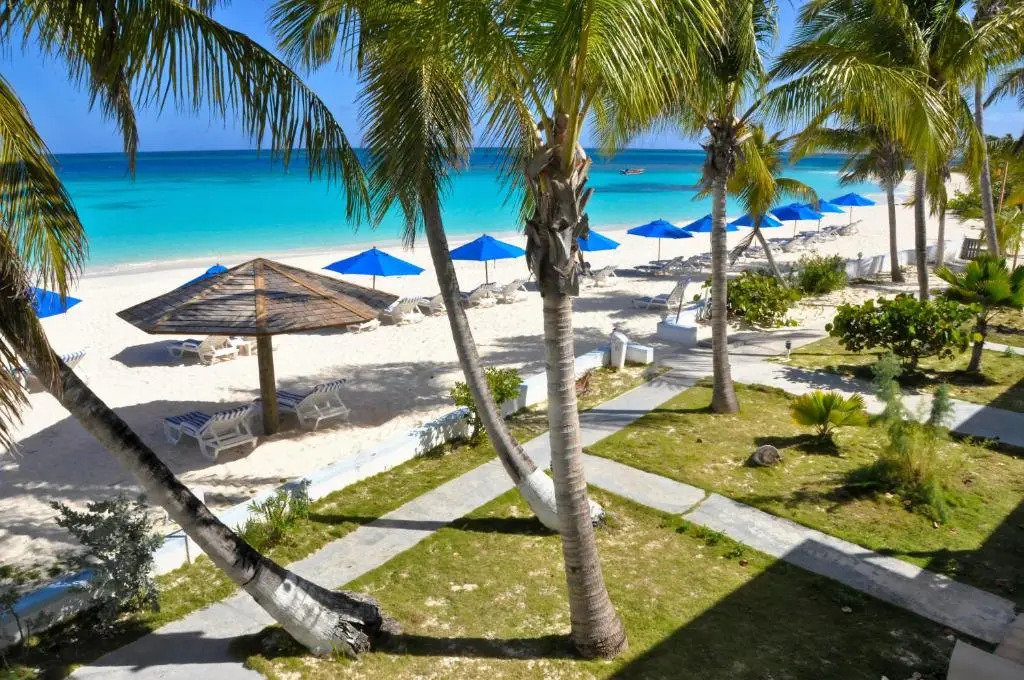 Shoal Bay Villas