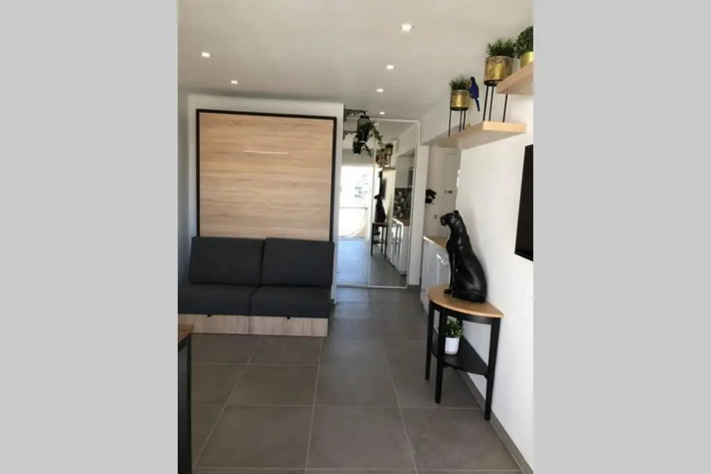 Appartement vue mer et port, refait a neuf pour vous ! Climatisé