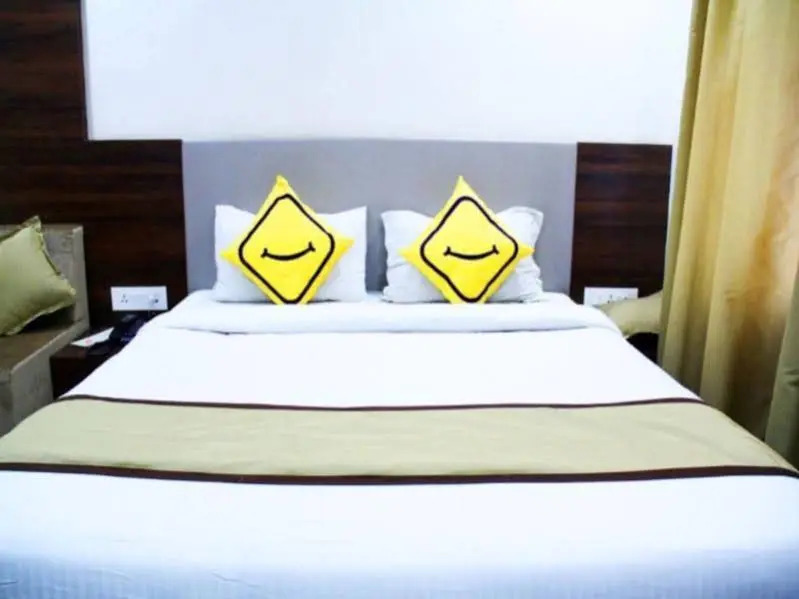 Vista Rooms At Station Road-Bhopal