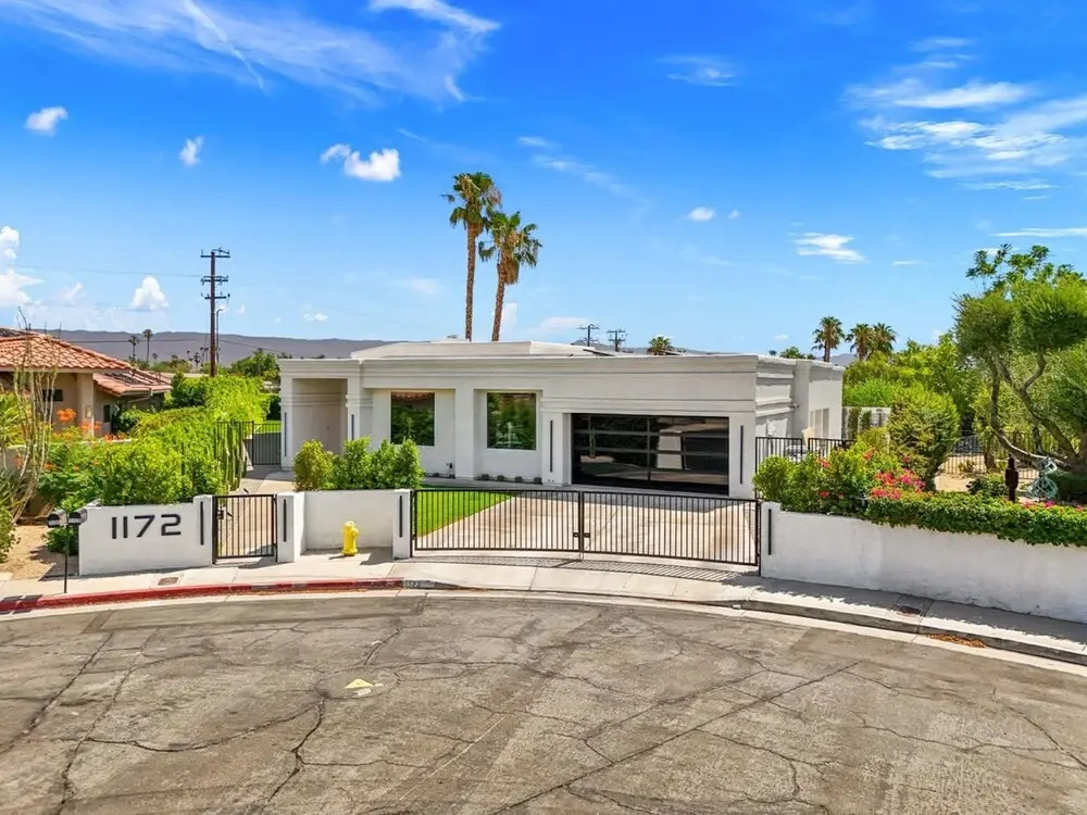 The Lighthouse- Monthly 4 bd 4 bth Pool Spa
