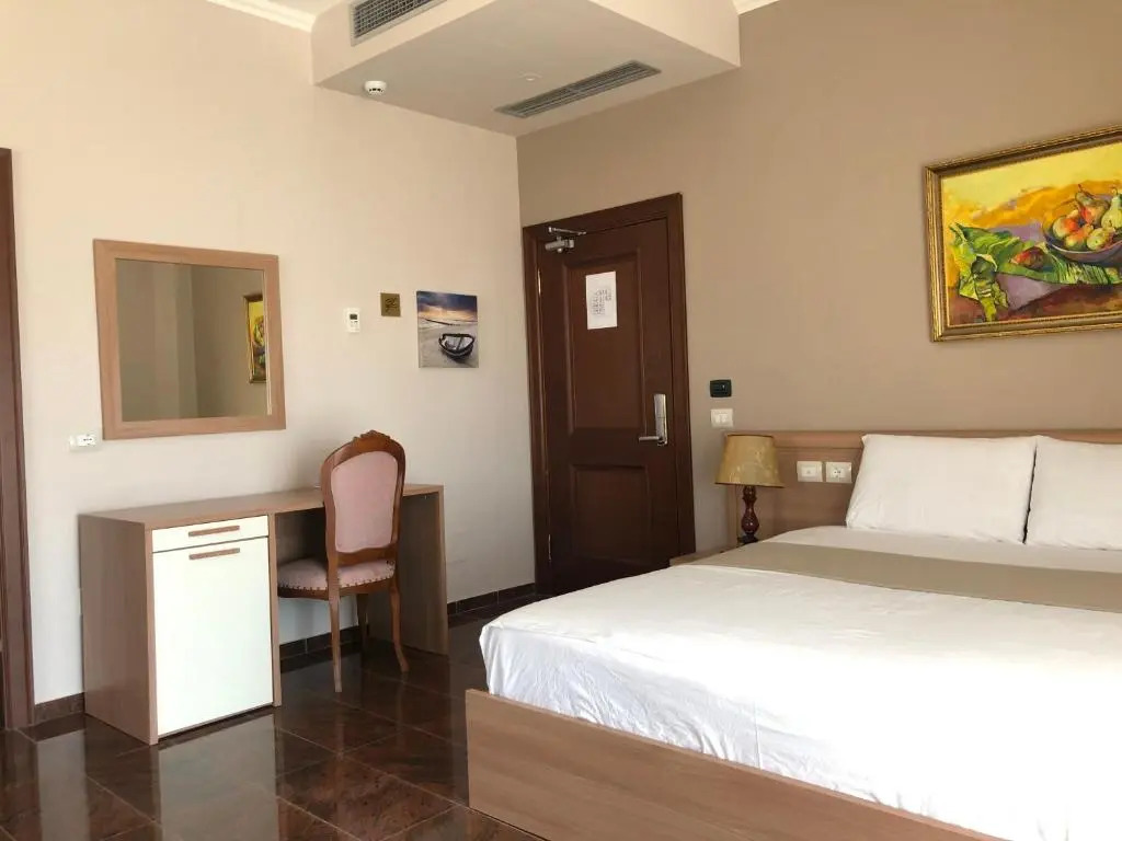 Fishta Hotel & Apartments