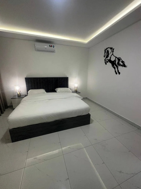 JRE Cozy Home Near All Services 22