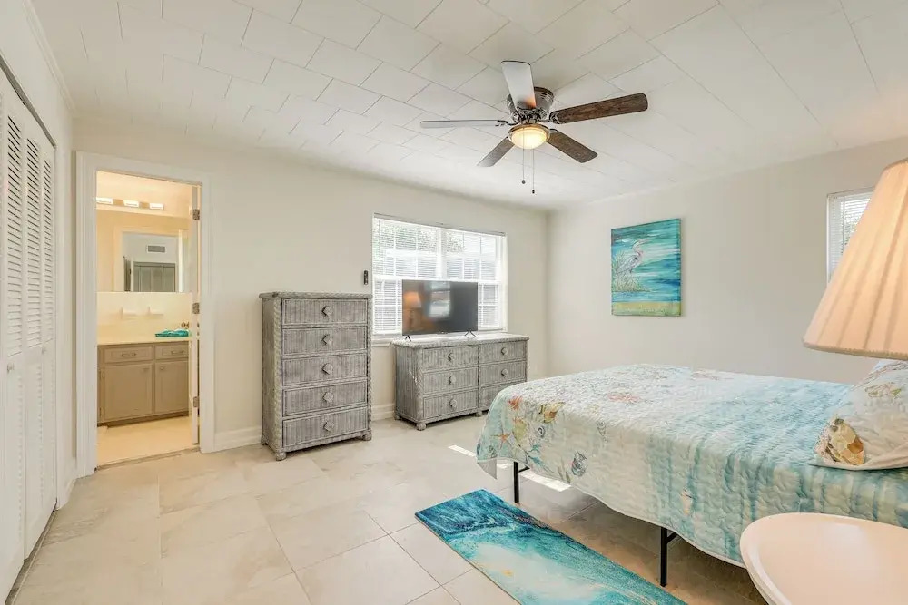 Walk to Ocean: Home in Panama City Beach!