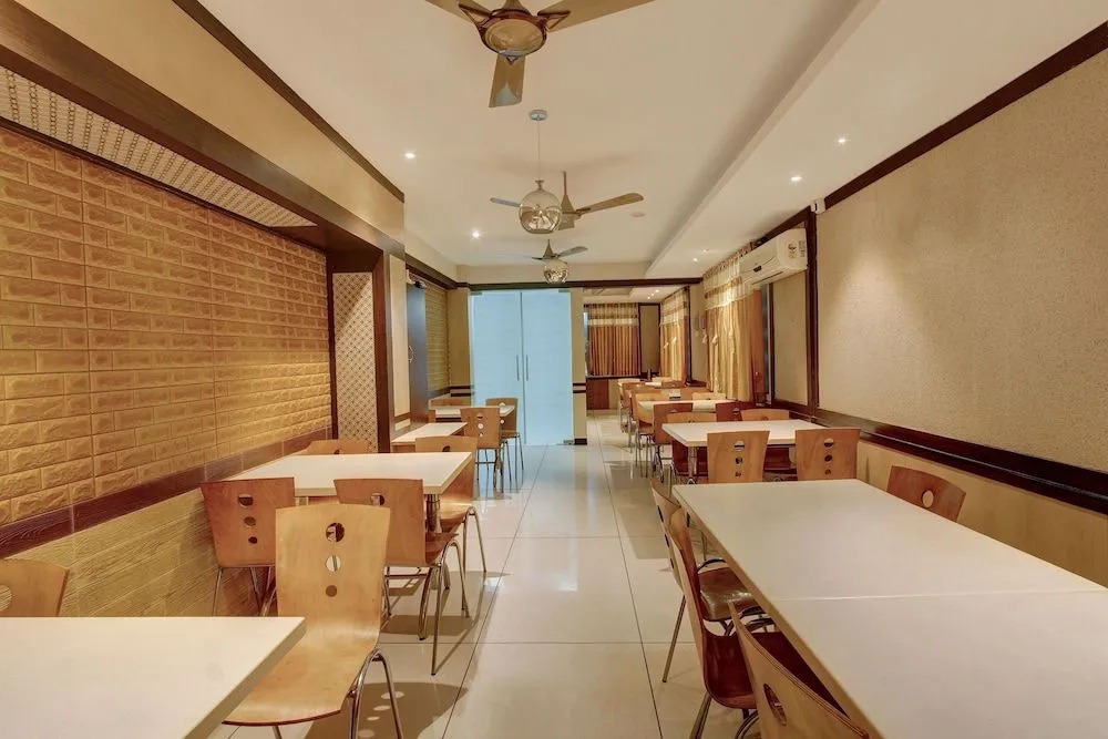 Oyo 5342 Motel Gajraj Continental A Unit Of Gajraj Hotels Pvt Ltd