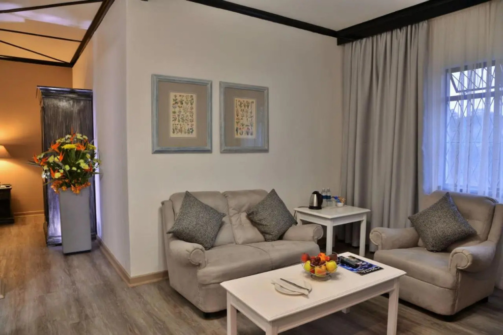 Cresta Churchill Hotel