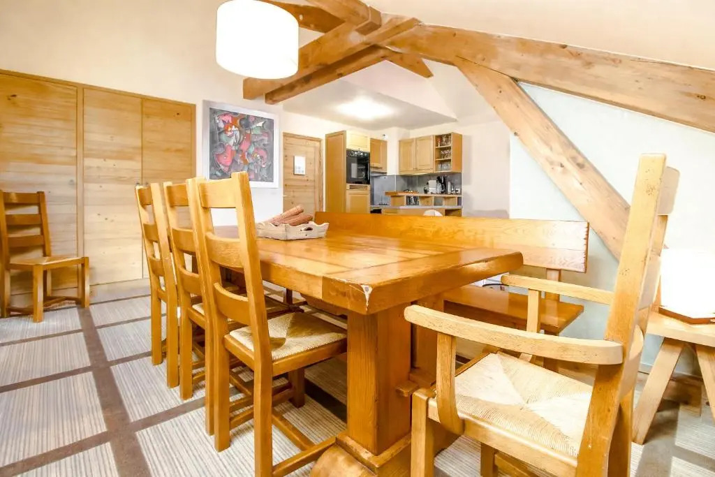 Exceptional 3 bed Penthouse with fireplace and stunning views