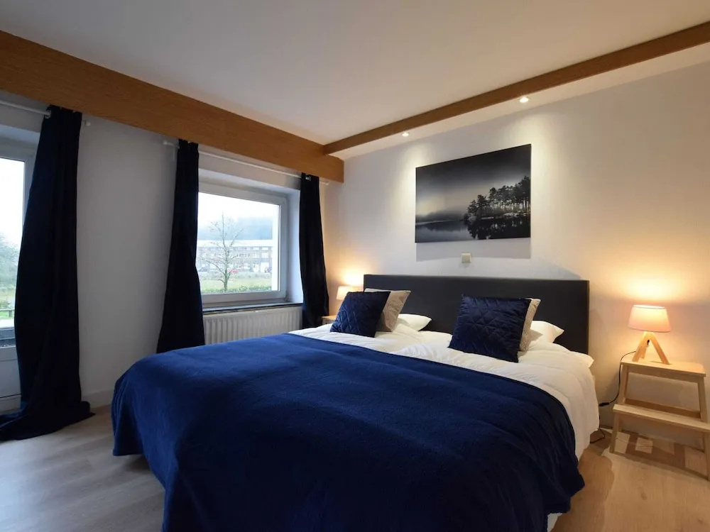 Spacious Holiday Home in Vielsalm near Baraque de Fraiture