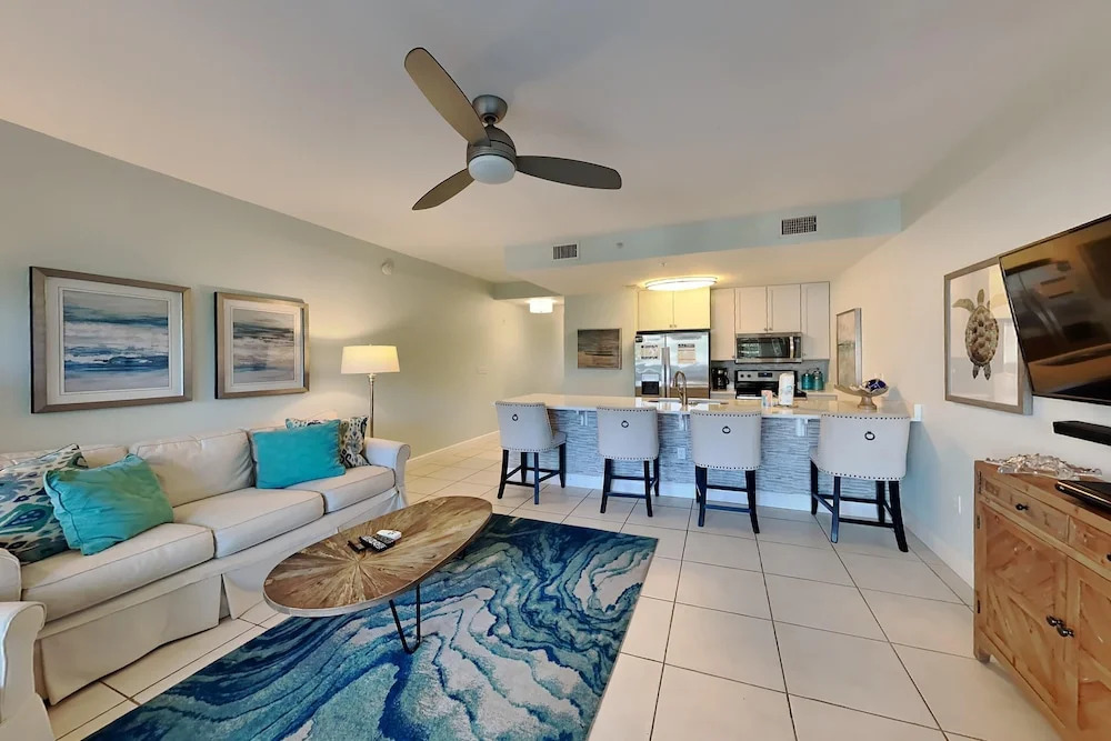 Cassine Station #305 by Southern Vacation Rentals