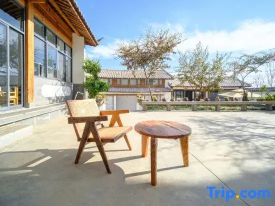 Shuiyuejinghua Homestay (Lijiang Sanyi International Airport)